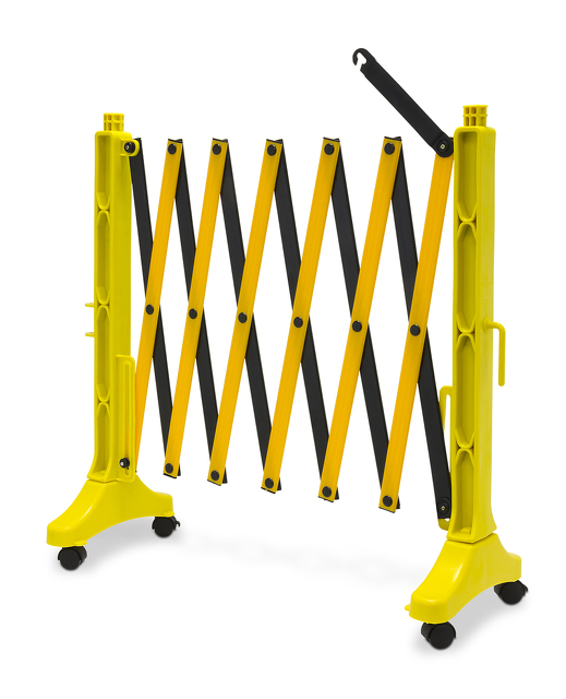 Expandable Barricade on Wheels | 2956-00008 | TAPCO - Traffic & Parking ...